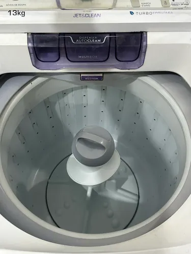 Maquina de lavar roupas