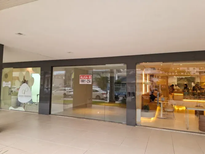 Loja Térrea 64m² com Vitrine e Vaga no Ed. The Place Office - Trindade (Rua Santa Luzia)