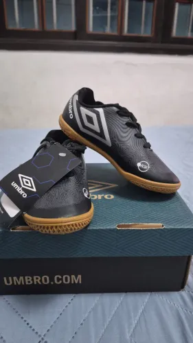 Chuteira infantil Umbro
