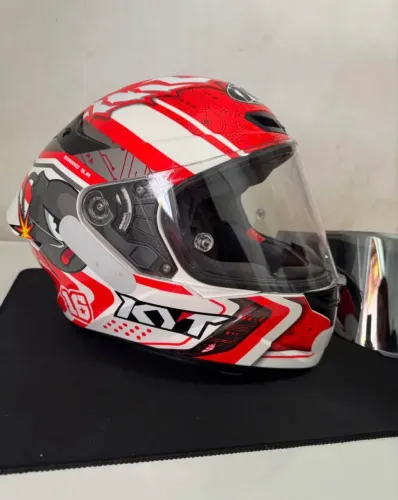 Capacete Kyt TT Course tamanho 58