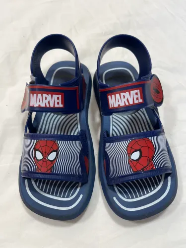 Sandália Grendene Marvel Homem-Aranha tamanho 32/33
