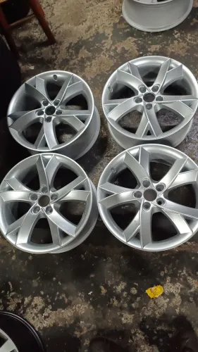 Rodas 17" esportivas