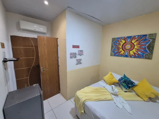 Camareira com experiência comprovada em carteira