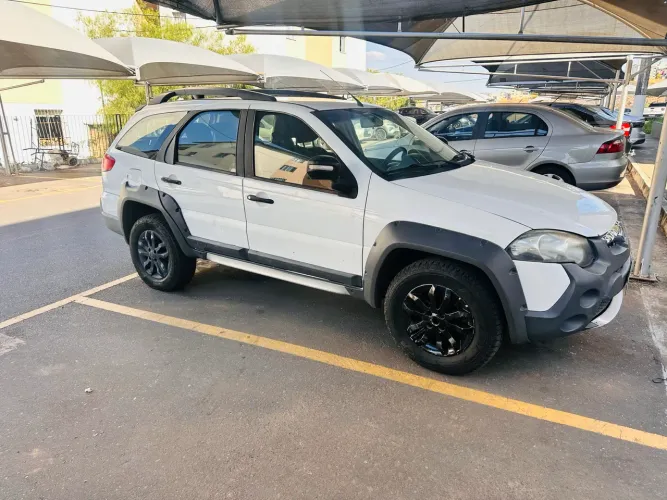 Fiat Palio Week. Adv/adv Tryon 1.8 MPI Flex 2014
