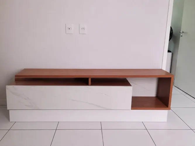 Rack usado em ótimo estado  - 180 cm de comprimento 