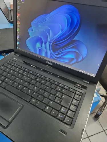 VENDO: Notebook Dell Vostro 3500 (i3, 8GB RAM, SSD 120GB, Windows 11) - Completo!