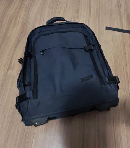 Mochila com rodinhas / mala de mão