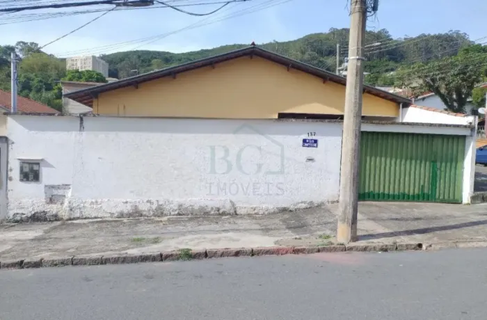 Excelentes casas á venda no Jardim dos Estados em Poços de Caldas MG.