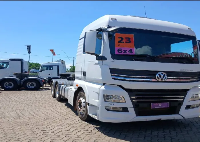 Volkswagen 29.520 Meteor 29.520 6x4 2p (diesel)(E5) 2022/2023 Vamos Seminovos São Leopoldo