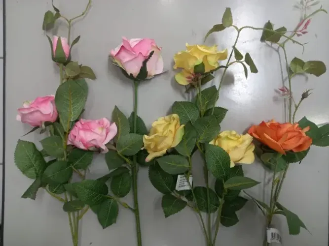 Rosas Artificiais