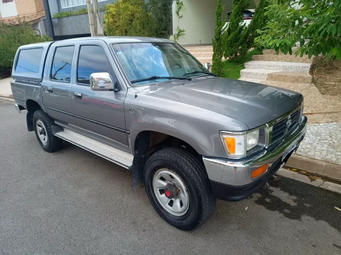 Toyota Hilux CD SR5 4X4 2.8 Diesel 1999