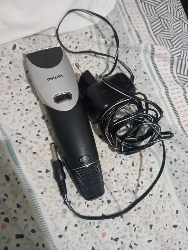 Máquina de Cortar Cabelo/Barba Philips - Funcionando Perfeitamente