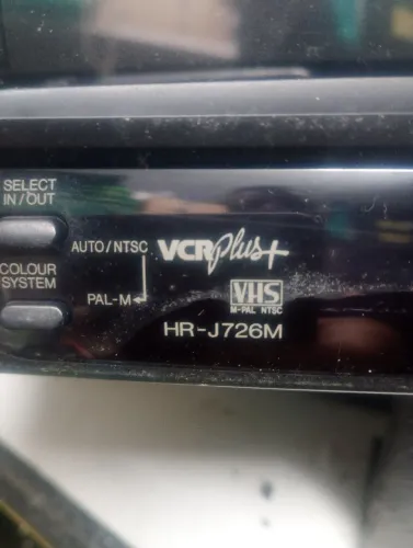 Vendo Vídeo Cassete JVC