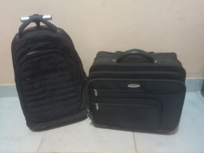 Mochila e mala de viagem