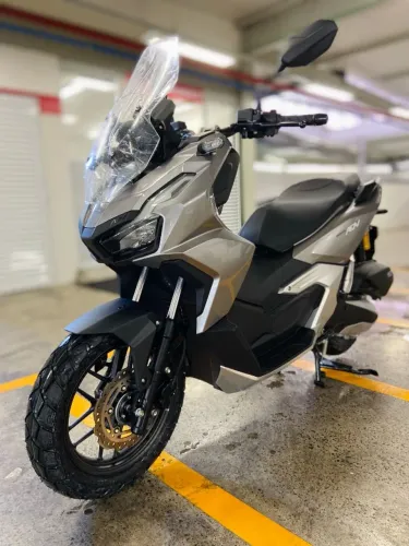 ADV 160