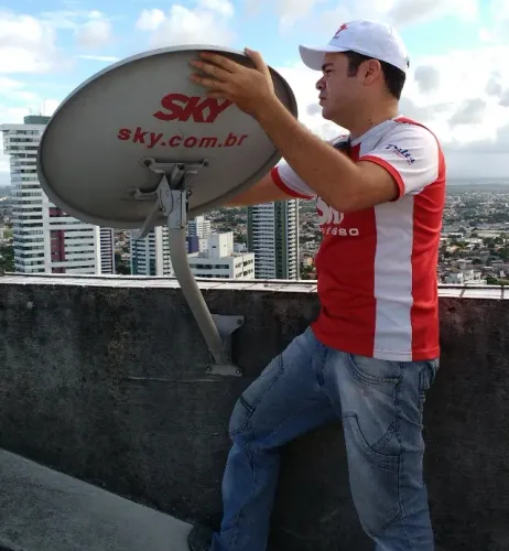 Técnico Antenista Apontamento Manutenção Conserto Instalação Antena Banda KU