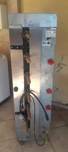 Máquina de assar frango