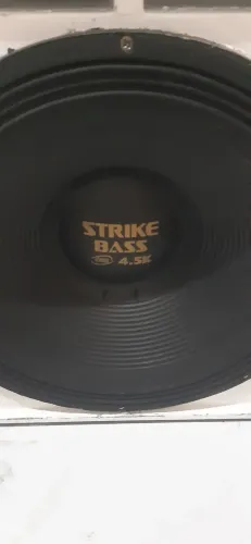 Vendo esse Alto falante eros de 18. 4.5 na caixa.