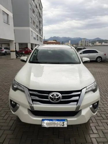 Toyota Hilux SW4 SRX 4X4 2.8 TDI 16V Dies. Aut. 2019