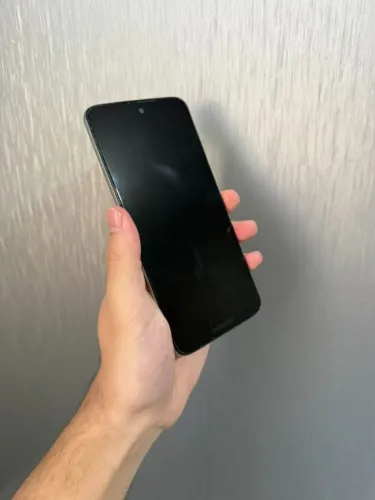 Smartphone Motorola G7 64GB Branco 4G - 4GB RAM Tela 6,24? Câm. Dupla + Câm. Selfie 8MP