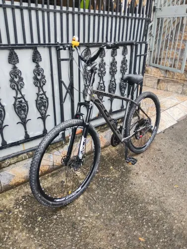 GTS aro 29 m5 pro Tracker ( rolo )