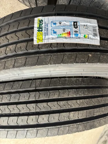 Pneu 275/80/22,5