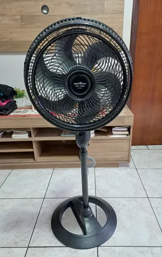 Ventilador De Pé