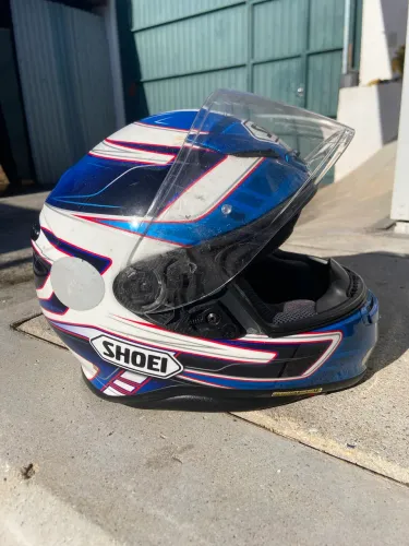 Capacete shoei 