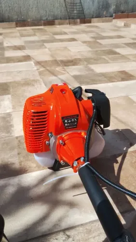 Roçadeira nakasaki 0750 nova nunca usada 
