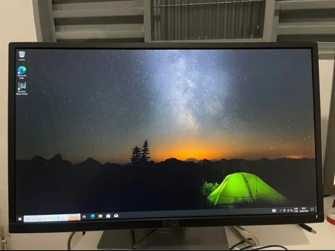 Monitor Dell 22 polegadas Com Detalhe 