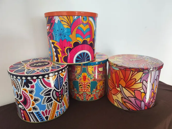 Latas decorativas 