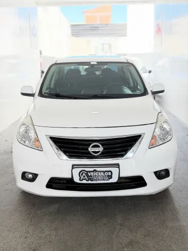 Nissan Versa SL 1.6 16V Flex Fuel 4P Mec. 2014