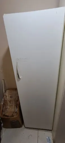 Armário multiuso 1 porta com ganchos