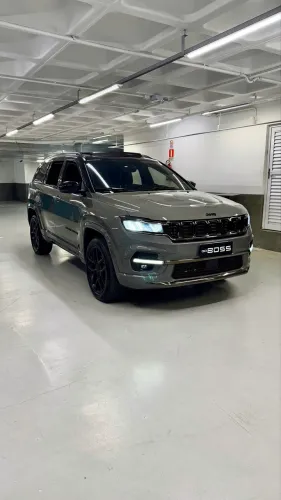 Jeep Commander Black Hurricane 2.0 4X4 TB AUT 2025