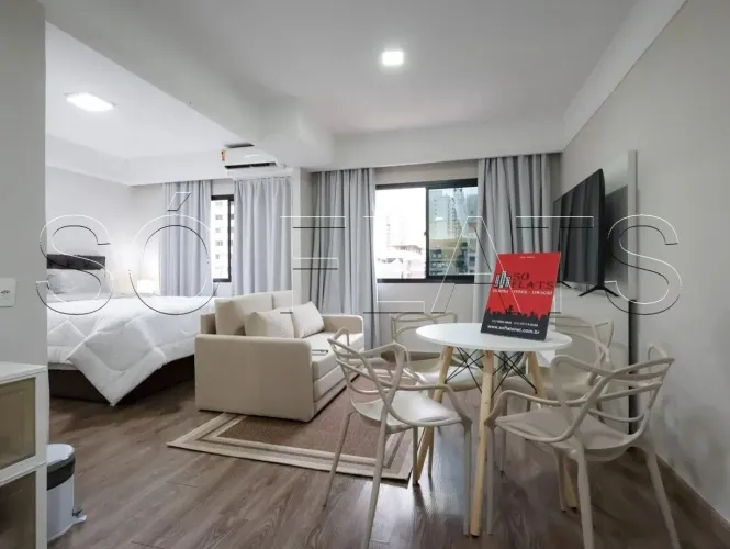 Studio mobiliado disponível para locação com 33m², 1 dormitório e 1 vaga.