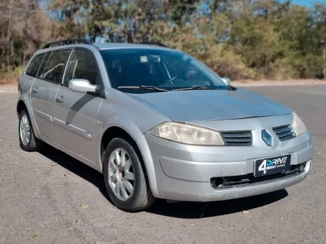 Renault Megane Grand Tour Dynam. Hi-flex 1.6 16V 2013