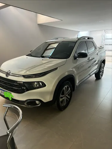 Fiat Toro Volcano 2.0 16V 4X4 TB Diesel Aut. 2017