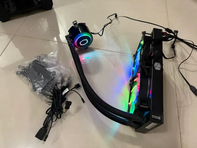 Water Cooler Cooler Master Masterliquid Ml240r Rgb Intel/amd MLX-D24M-A20PC-R1
