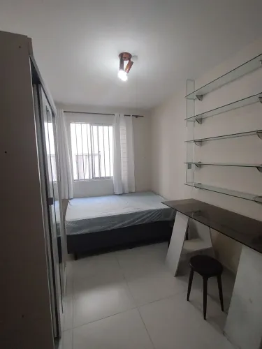 Quarto individual feminino 