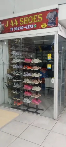 Loja de Tênis na galeria Faria Lima SBC 