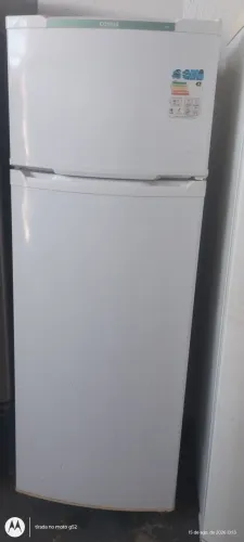 Geladeira semi nova pronta para uso