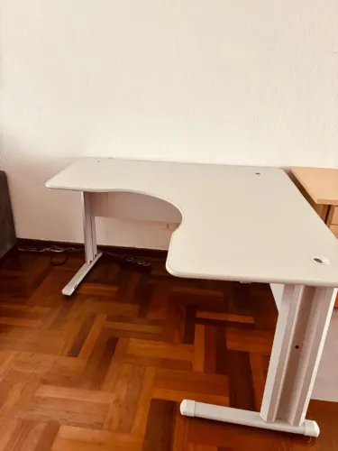 Mesa escritório em L