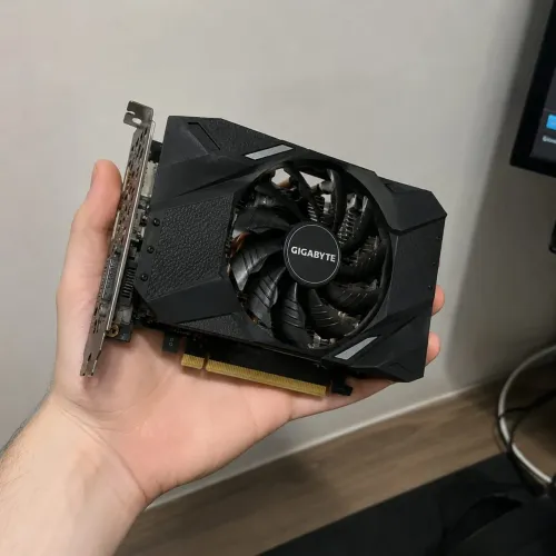 Placa de vídeo 1650 Usada por 1 ano funcionando normalmente 