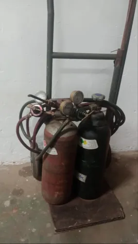 Vendo máquina de soldar escapamento 