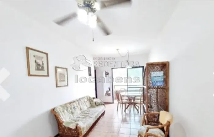 Guarujá - SP - Excelente apartamento de 02 dormitórios, sacada e elevador