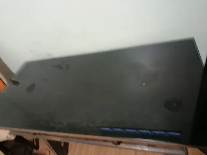 Mesa de madeira rústica 