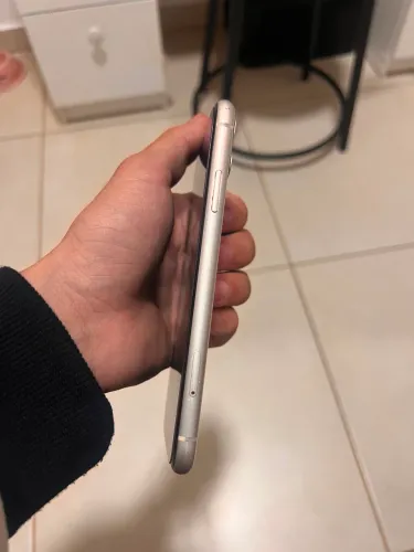 iPhone 11 em perfeito estado