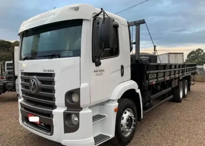 Volkswagen 24.250 2011