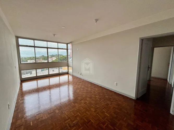 Amplo Apartamento de 3 Quartos para Aluguel na Praia do Canto