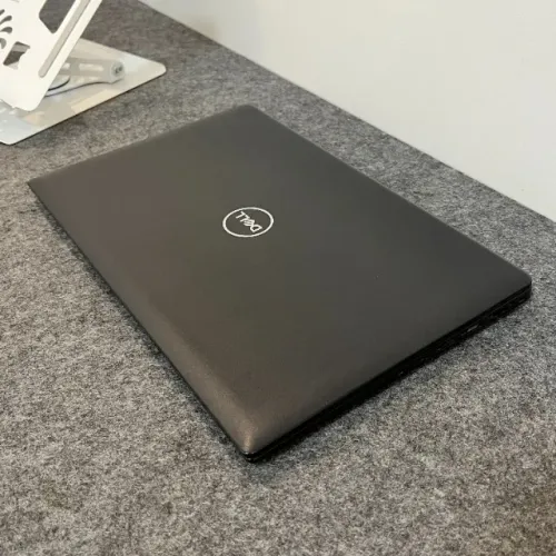 Notebook Dell Latitude 3520, i5, 11ªth, SSD 256GB e 8GB de RAM